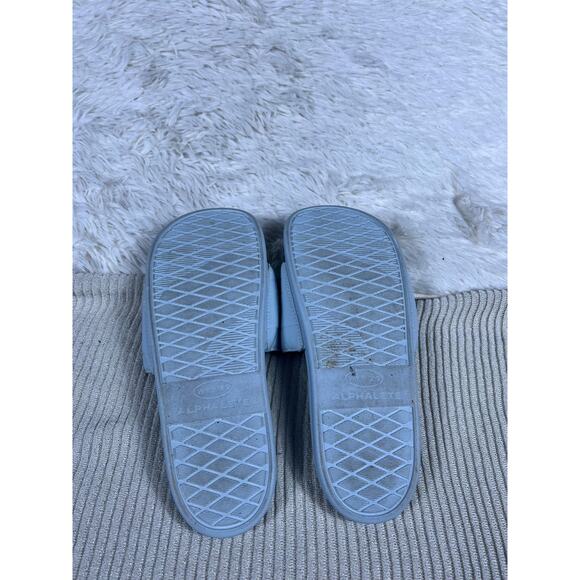 Alphalete Shoes Mens Size 9 Light Gray Slides Sandals Embossed Logo Pool Casual - Picture 8 of 10